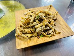 -天天向上素食餐厅(五台山店)