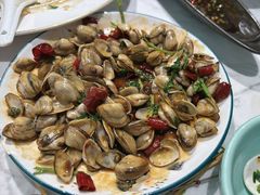 -嗨辣小聚·盘锦河蟹·海鲜烧烤龙虾(盘锦十年好店)