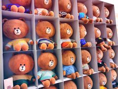 -LINE FRIENDS Garosu-gil Flagship Store