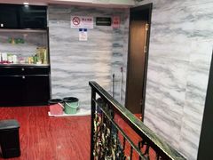 -小老板海鲜酒家(董家渡店)