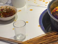 -钢管厂五区小郡肝串串香(蜀都万达店)