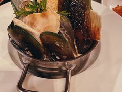 新西兰青口配蒜香白酒奶油汁-Bistro 63 创意融合料理(广粤天地店)
