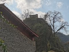 -高荡千年布依古寨旅游景区