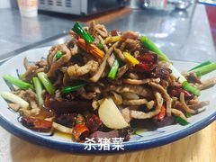 -宣威年猪饭·二十年云南家常菜·特色小炒肉·春季鲜花野菜上新(尚邻雅苑店)