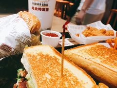 -The Habit Burger Grill 哈比特汉堡(复兴soho店)