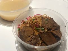 -万方圆拌粉瓦罐汤(九江湖滨店)