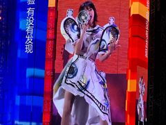 -上海体育场