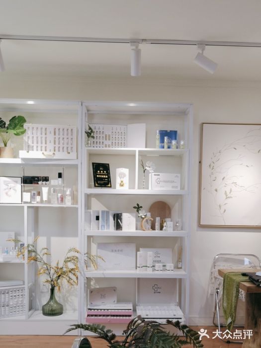 苗坊净颜草本痘肌护肤(五年双井店)图片