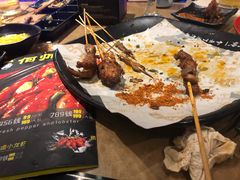 -何师烧烤·香辣蟹·川菜·30年老品牌(太古里旗舰店)