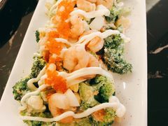 虾仁鸡蛋西兰花沙拉-Let's Taipei 非常烘焙(太古里店)