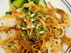 -霸蛮湖南菜·牛肉粉(荣京西街店)