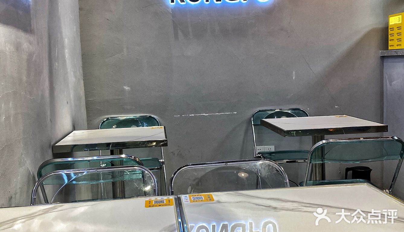 最近是爱上了江西的拌粉，一连吃了好几天的节奏。