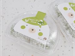 -顶东面包花园·生日蛋糕(世博店)