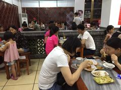大堂-黄师奶甜品店