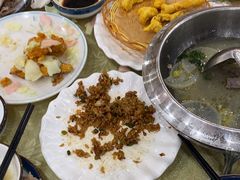 -鹤乡东北菜(崮山路店)