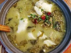 -周鱼小馆石锅酸菜鱼(活力汇店)