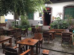 -七贤国际青年旅舍(西七路分店)