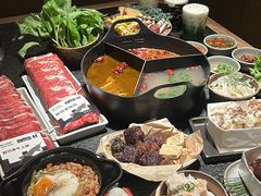 -三出山火锅(南京万象天地店)