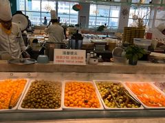 自助取餐区-绿岛港轩海鲜烤肉涮锅自助餐厅