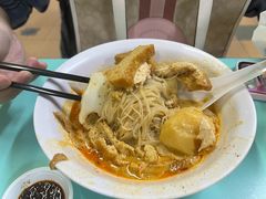 -亚王咖喱鸡米粉面