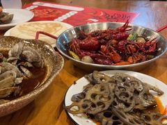 -李双猪·小龙虾·烧烤·羊肉煲(乐山店)
