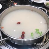 很好吃 鱼火锅上来了 鱼片薄如蝉翼