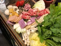 -樾餐厅泰式海鲜火锅(民歌湖店)
