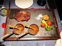 香煎澳洲谷饲牛菲力-弦月窗LUNETTE BY AMANDA(复兴路店)