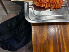 -哈尔滨小酒馆·鲜肉现穿自助烧烤(康新花园店)
