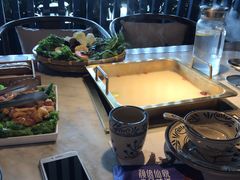 -尚尚仙·酸汤猪手·猪肚鸡火锅(华联万柳购物中心店)