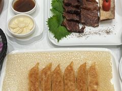 -品海楼·大连海胆锅贴馆(东港店)