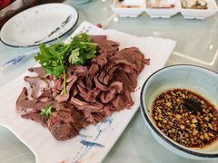 -龙香居海鲜浑锅家常菜·特色驴肉