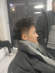 -H·Y HAIR SALON烫发·染发·造型