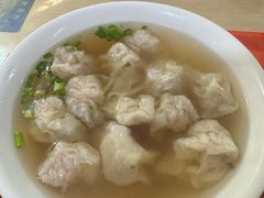 -张阿三馄饨店