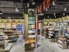 -雨丝书店(综合商业楼店)