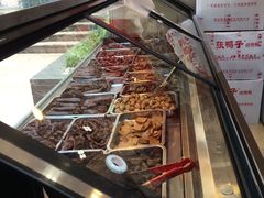 -张鸭子重庆特产卤味小吃(未来国际店)