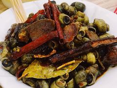 -江城燕子大排档(江汉路步行街店)