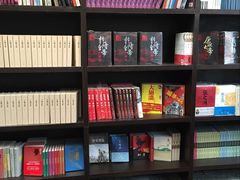 -钟书阁(松江泰晤士小镇店)