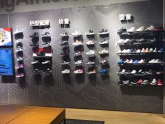 -NIKE品牌体验店(北京蓝色港湾店)