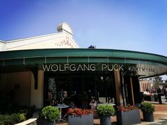 -WOLFGANG PUCK KITCHEN & BAR(迪士尼小镇店)