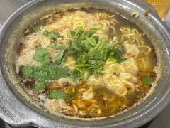 砂锅方便面-冯老二羊肉串