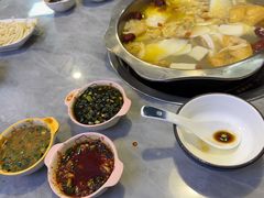 -光头药膳鸡(莱茵小镇店)