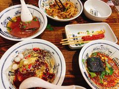 -黑白电视长沙小吃(悦汇城店)