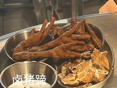 -鹿鸣山草本茶香火锅(园西路店)