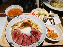 炙烧鹅肝小排碗-POKEE VIA&Brunch·维娅(重庆来福士店)