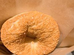 芝芝奶香贝果-瑞幸咖啡(时代TIT广场店)