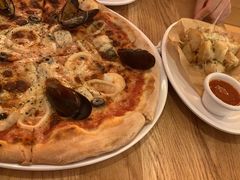 -城市大道红炉披萨烘焙坊