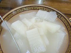 -一品红烧鸭特色川菜(三岔湖店)