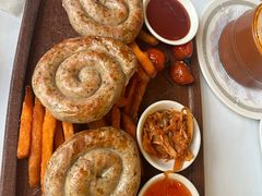 烤肠拼盘-莫斯科餐厅