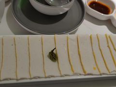 -洪氏嗨捞·广东猪肚鸡·椰子鸡火锅(西咸万象城店)